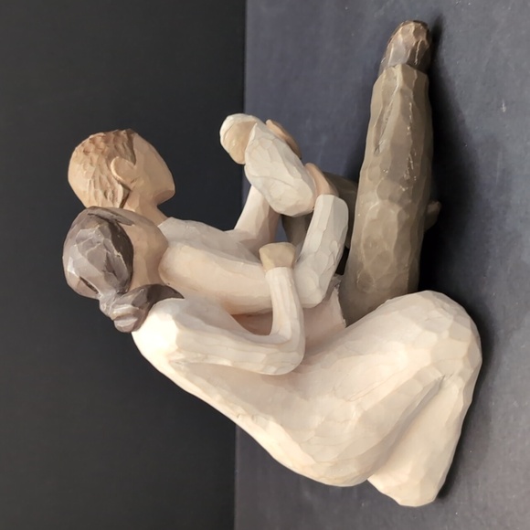 Willow Tree 2000, New  Life, Parents with baby Figurine. - Picture 3 of 6